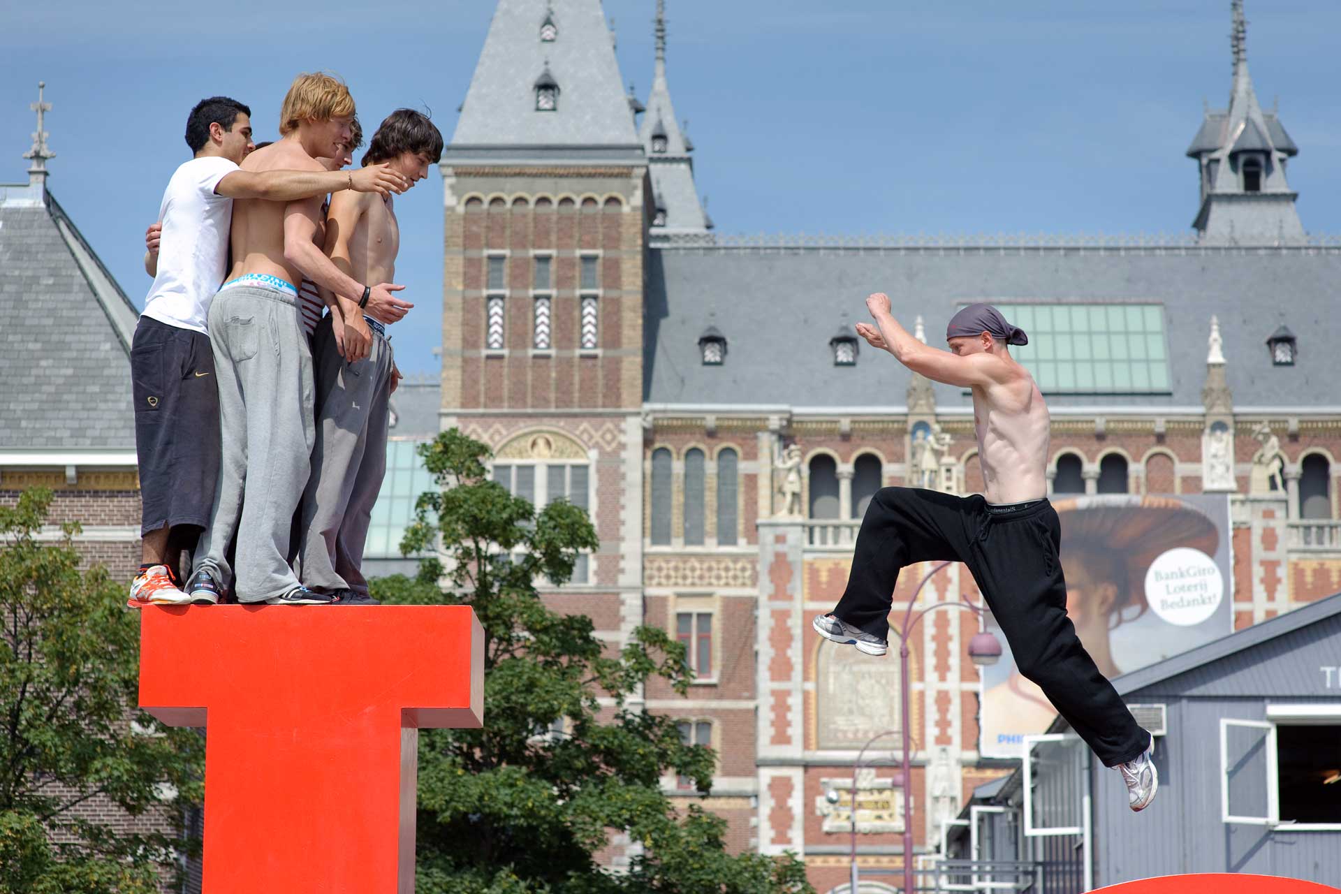 Amsterdam Museumplein -Waardecreatie in de sport van morgen - Johan Cruyff Academy
